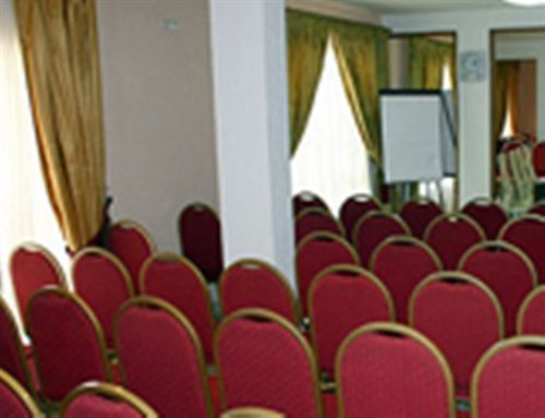 Hotel Serena Palace Дуала Екстериор снимка